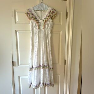 Roller Rabbit white dress size S, fits like a 4-6